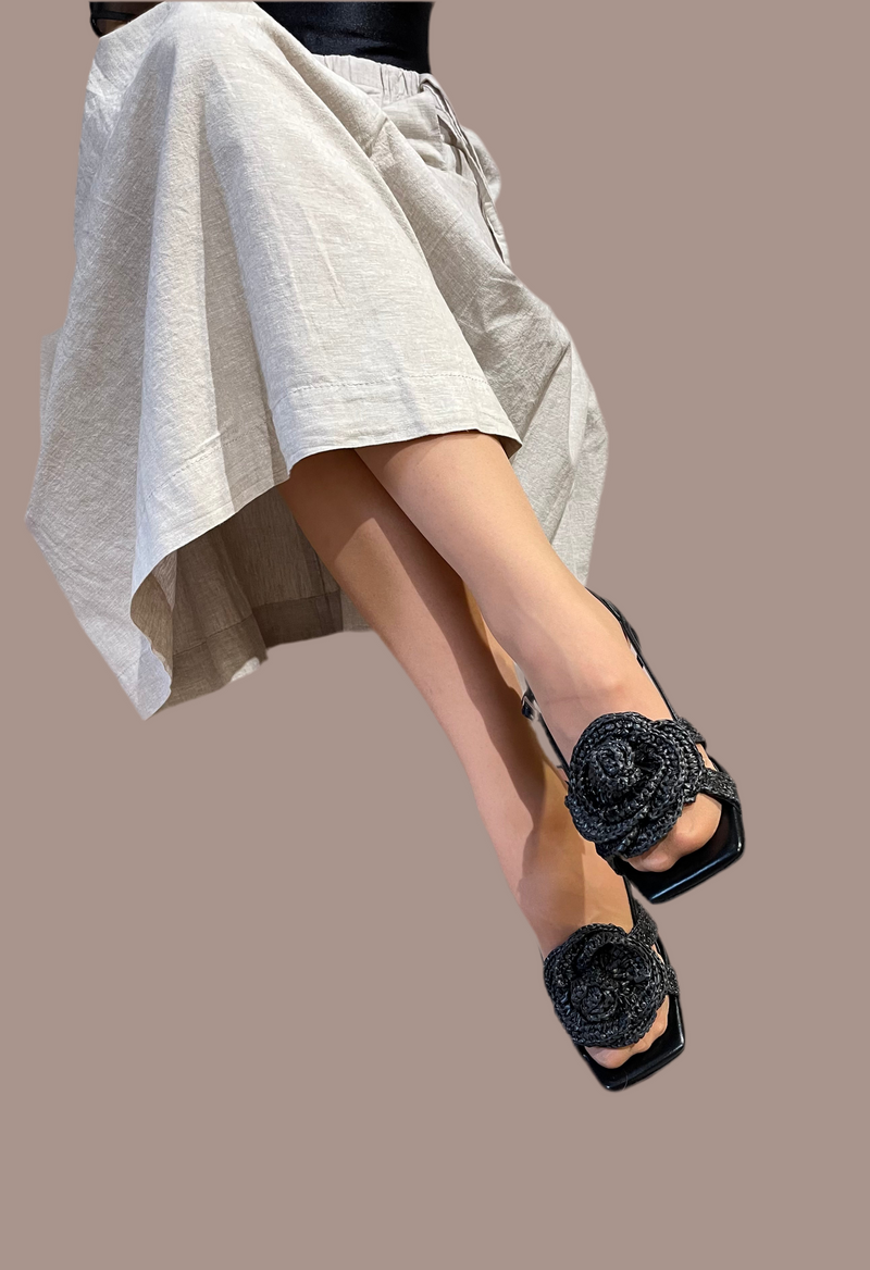 Noa Harmon - María Sandal Black