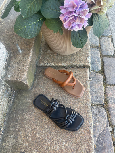Copenhagen Shoes -  Vinita Sandal Cognac