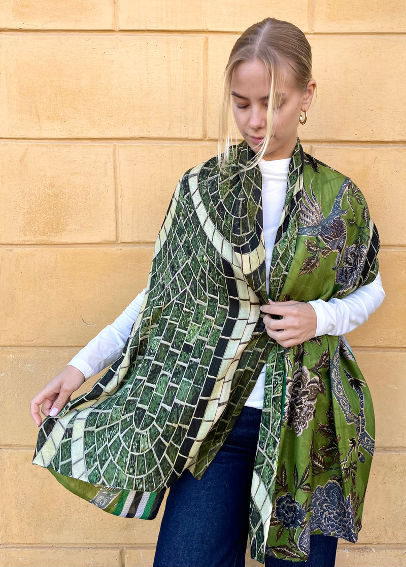 LaSalle - Paradise Double Sided Scarf Green