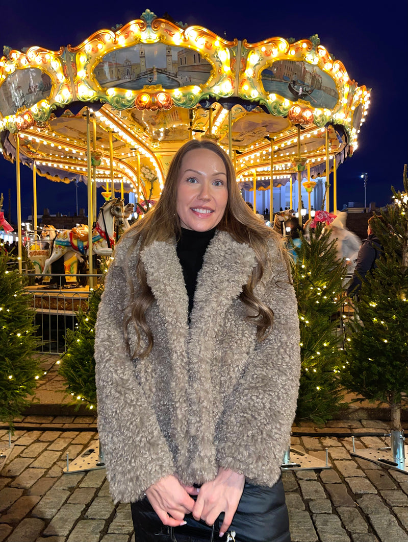 Alex•Max - Alexandra Fur Jacket Beige