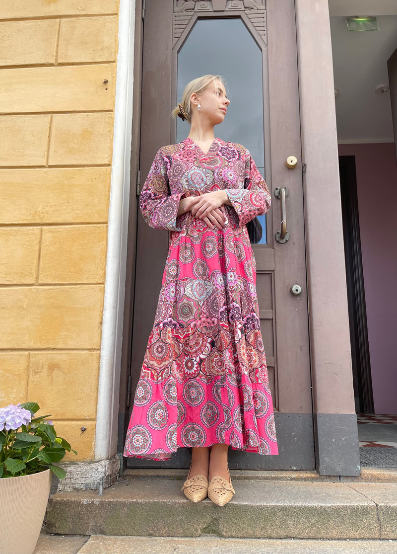 Erfurt Luxury - Long Layer Patchwork Dress Raspberry