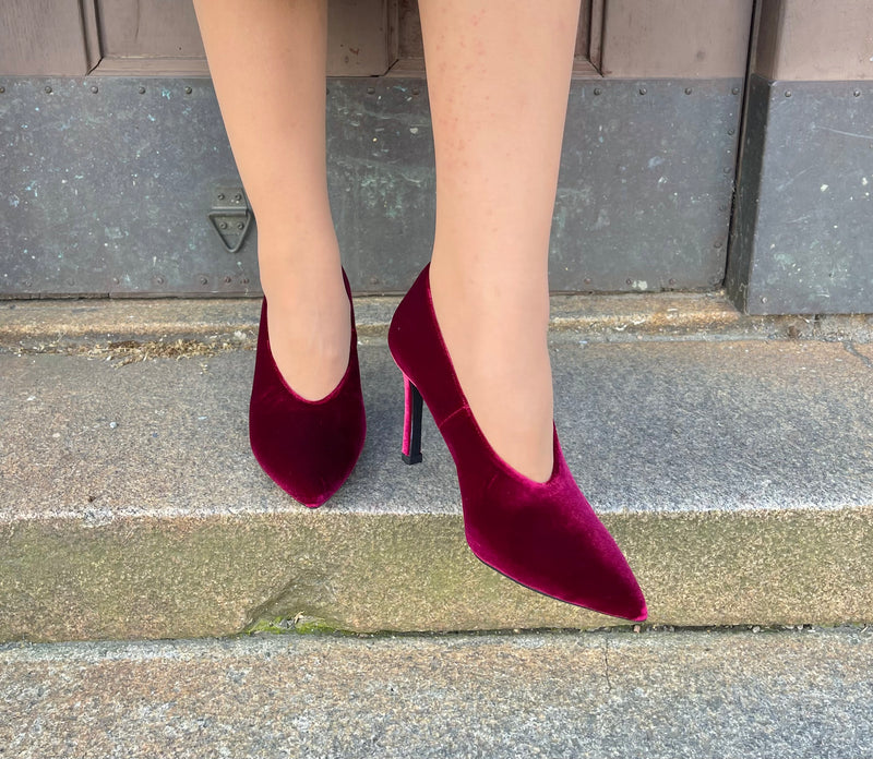 Unisa - Thalia Velvet Pump Burgundy