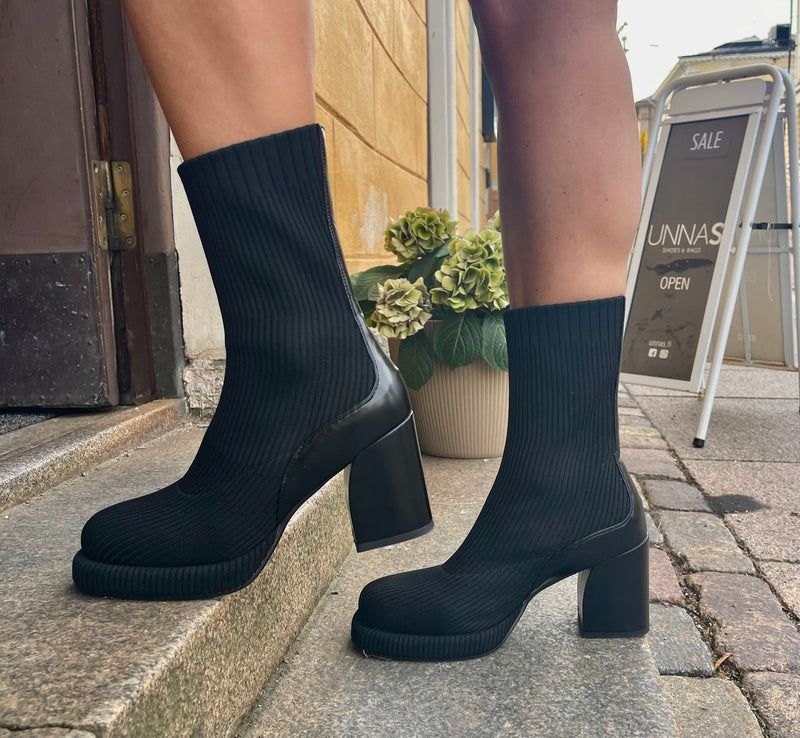 Noa Harmon – Brianna Boot