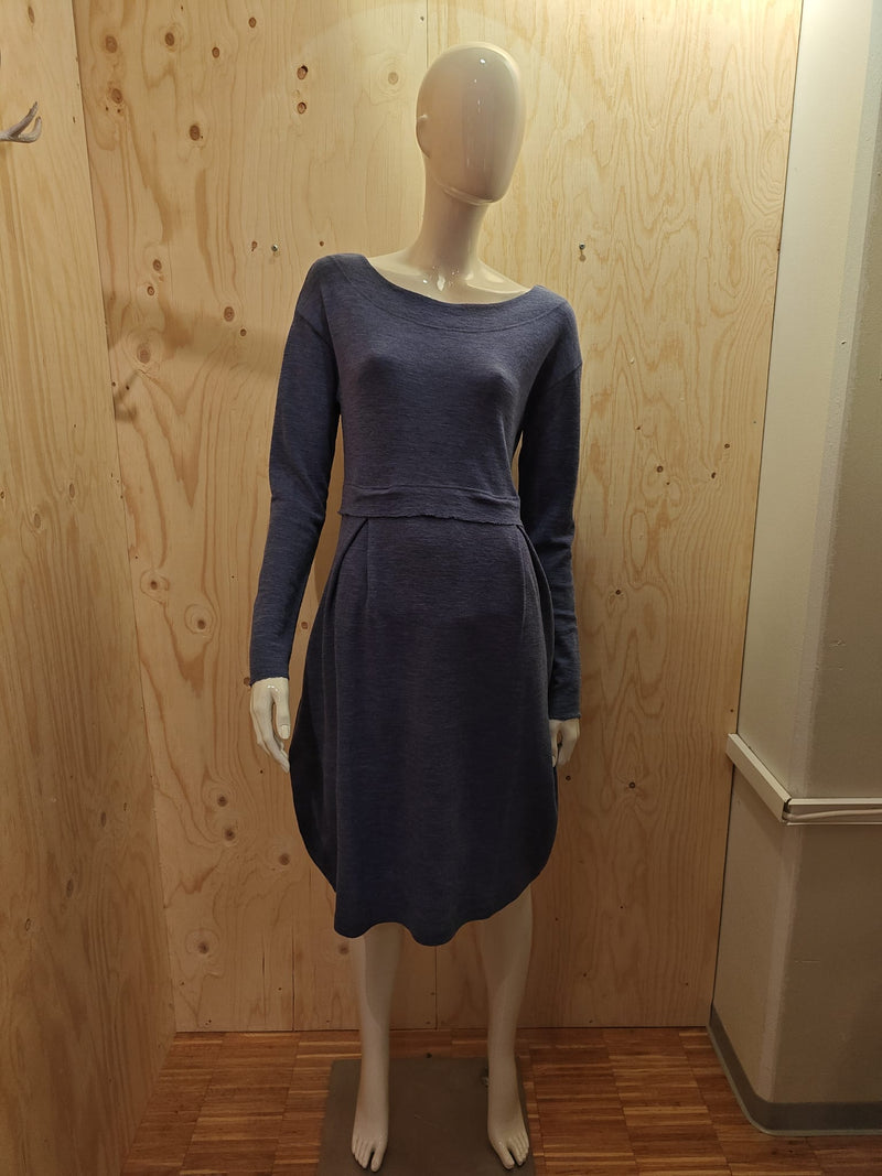 By Basics - Merino Wool Dress W/Pleats Indigo Melange