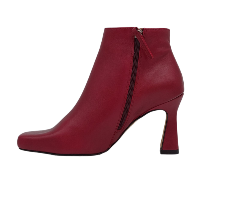 Ángel  Alarcón - Nova Ankle Boot Red